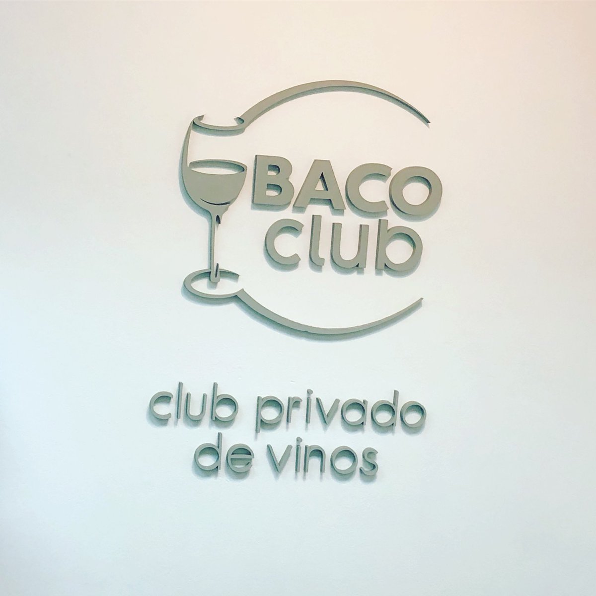 M_Crescentini's tweet photo. Pase a conocer #BacoClub y me reuní con Mariana, gerente de #marketing. Reuniones importantes para generar #trabajo entre #pymes! https://t.co/BfCqAv2Wdc