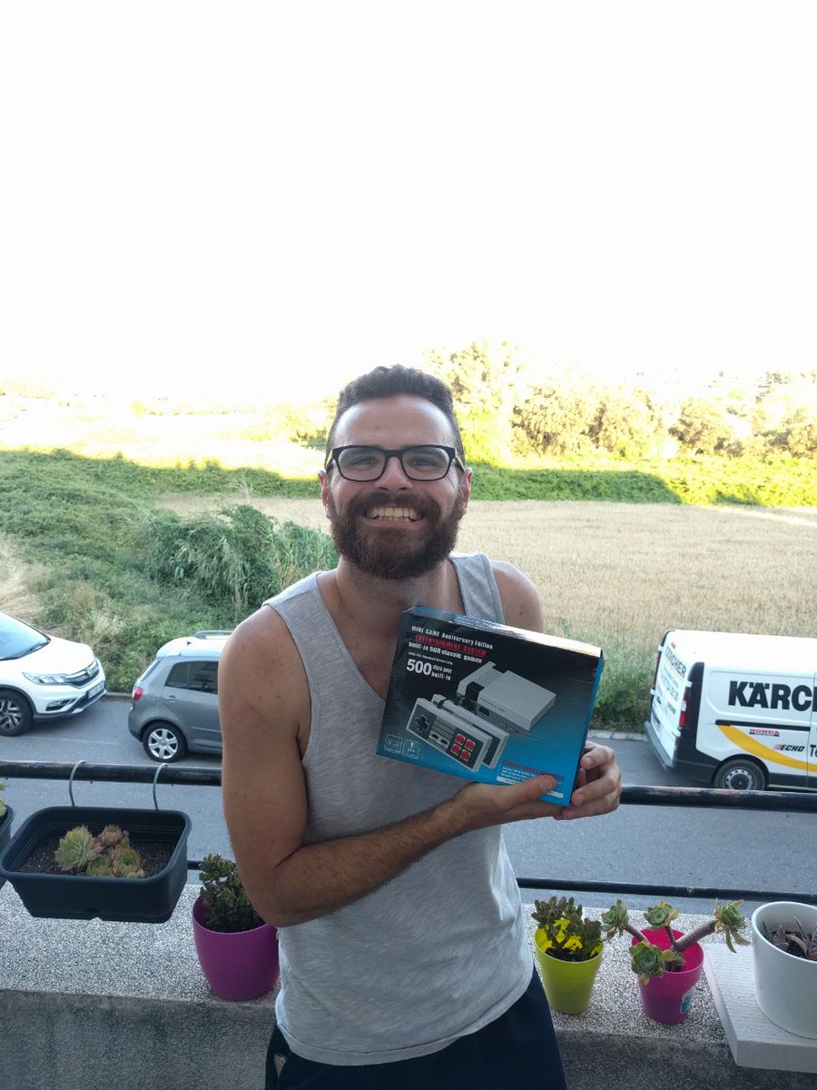 icharosofficial's tweet photo. Os dejamos al #ganador del #concurso que hicimos regalando una caja #sorpresa con tematica de #videojuegos Enhorabuena!!! https://t.co/2jWMq43xF8