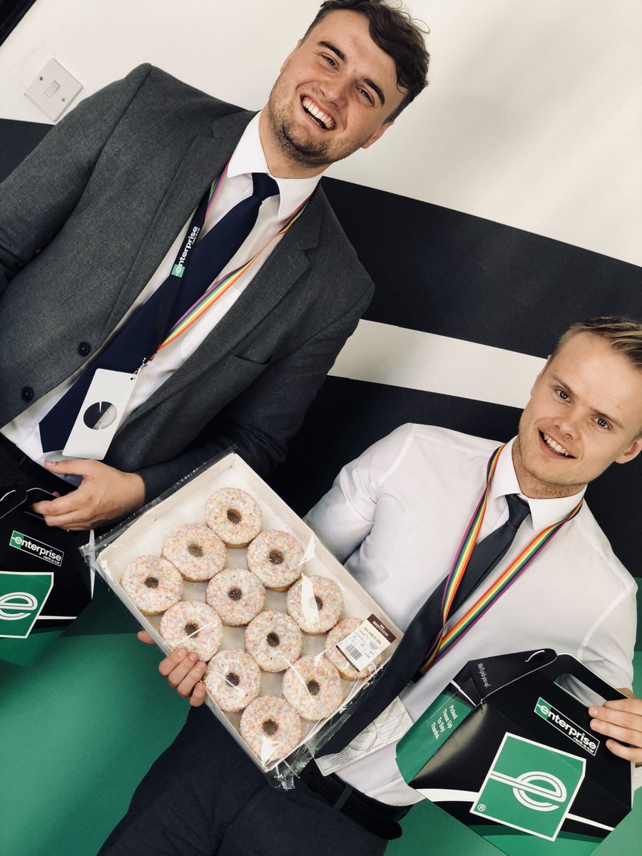 Rebecca Kay tweet media