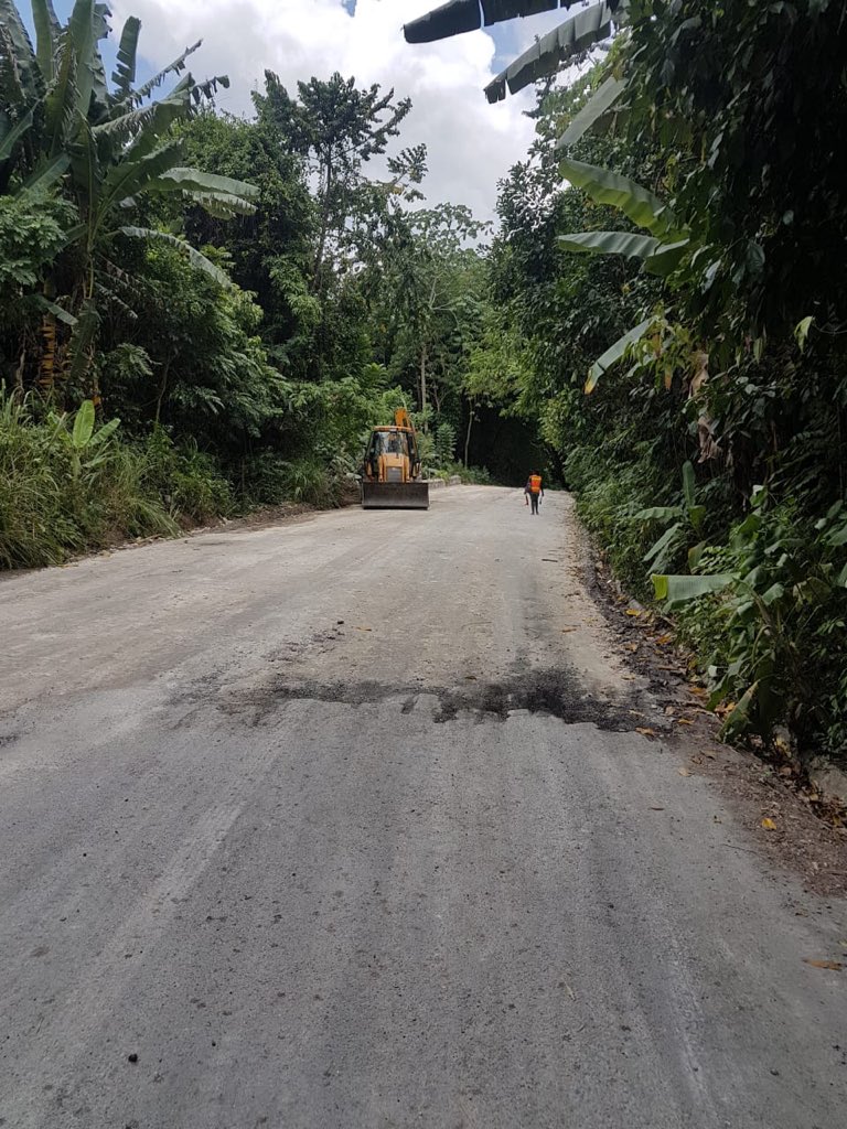Preparations being finalized ahead of #RoadRepairs to be done in Chovey. The road network in and across the constituency has been neglected over the years but as MP; I will continue to #GetThingsDunn