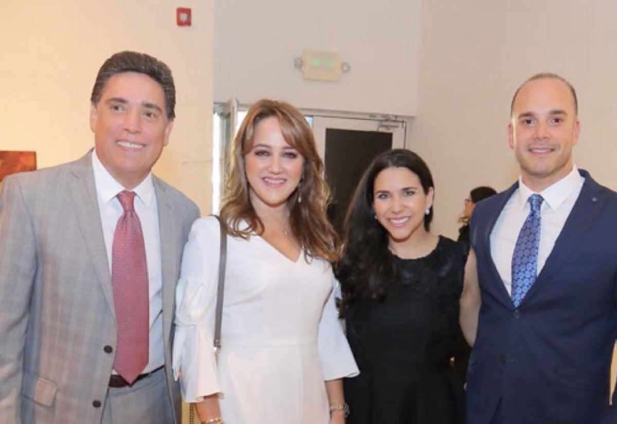 El Asilo Juan Pablo II en Buenas Manos... Retribuyamos a nuestros Viejitos un poco de lo que éllos nos han dado, son fuente de Sabiduría y merecen la Mejor Calidad de Vida. 
Enhorabuena Juan Carlos y Luisa Alejandra #VamosConTodo