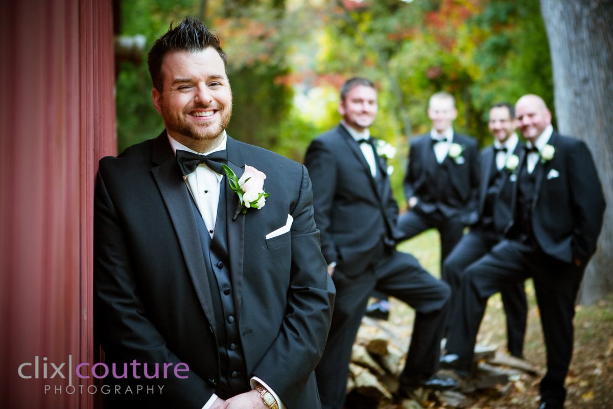 Always take care of the groom.. #ido #groom #groomsmen #weddingphotography #nyweddingphotographer #longislandweddingphotographer