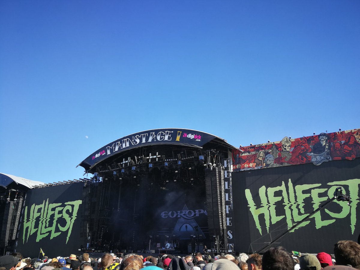 rocksinmaneras's tweet photo. #Live #EUROPE at @hellfestopenair @Hellfest_cult #RockisLive https://t.co/w9tQ2yLnrX