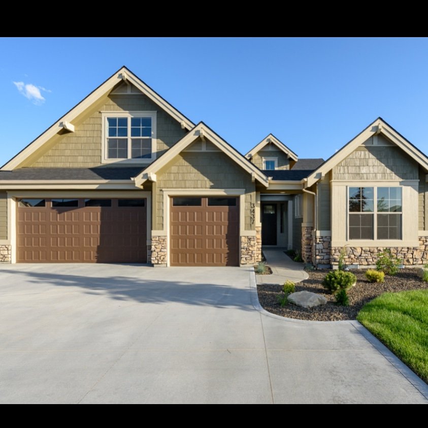 JennieJohnsonID's tweet photo. **BONUS** This home includes a $10,000 incentive to be used towards closing costs, blinds or appliances (some restrictions apply - inquire for more details).
Please click here to see our last home is Ashbury!!  Call #208-278-6048 to schedule a showing!  #Thejenniejohnsonteam https://t.co/ZZt3G4nBFV