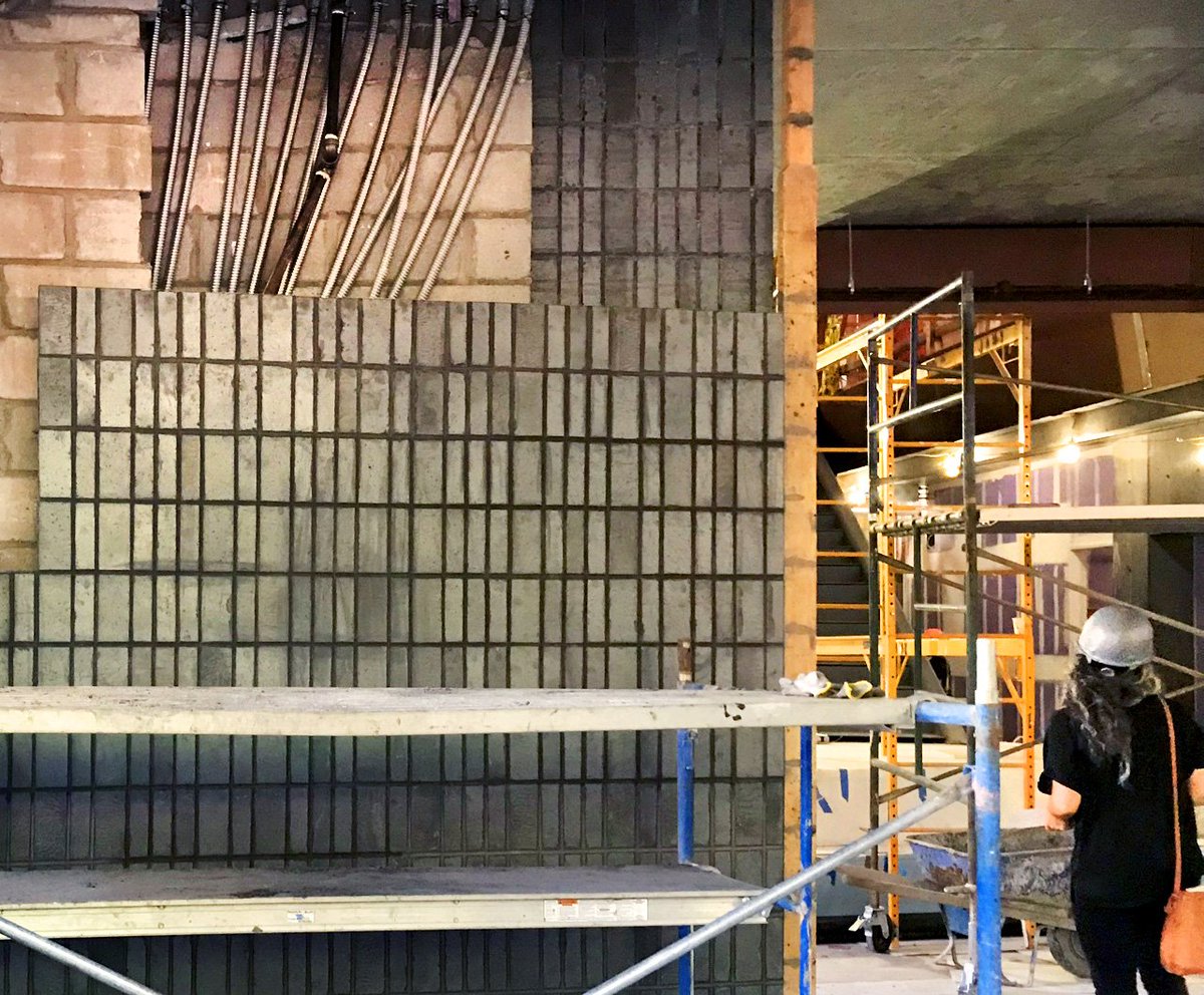 RogersArch's tweet photo. Some hidden details in the brick of @MadisonBGClub #RogersPartners #MSBGC #NYC https://t.co/HzGp93h9FT