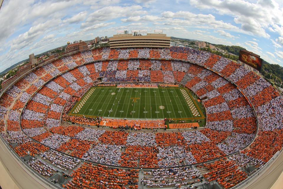 mitchellmayes77's tweet photo. Extremely blessed to receive an offer from the University of Tennessee!!🍊 https://t.co/8cmraPSKvD