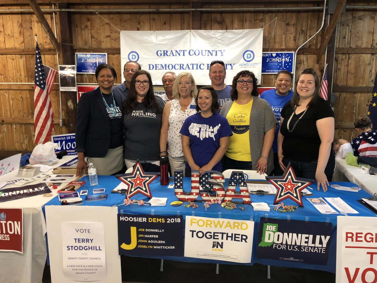 Great night at the Grant County Fair with fantastic candidates who are working to represent YOU! #BeAVoter #VoteBlue @NeilingForIN32 @Fivecoate21 @GarySnyderShow @votethornton  @Joselyn4IN @AguileraForIN @INDems