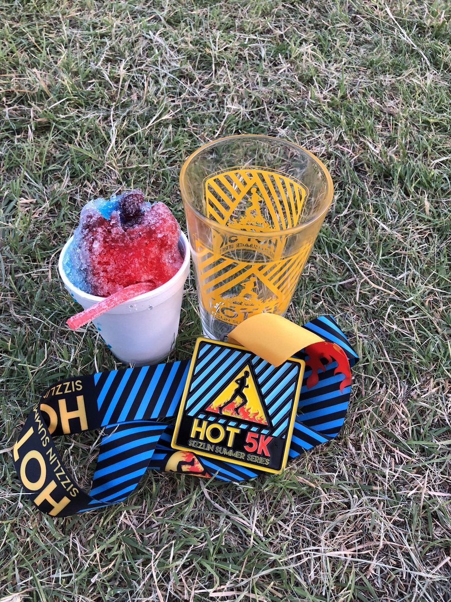 jermyinterrante's tweet image. 5th overall with an 18:36 and I got a free snow cone 😋