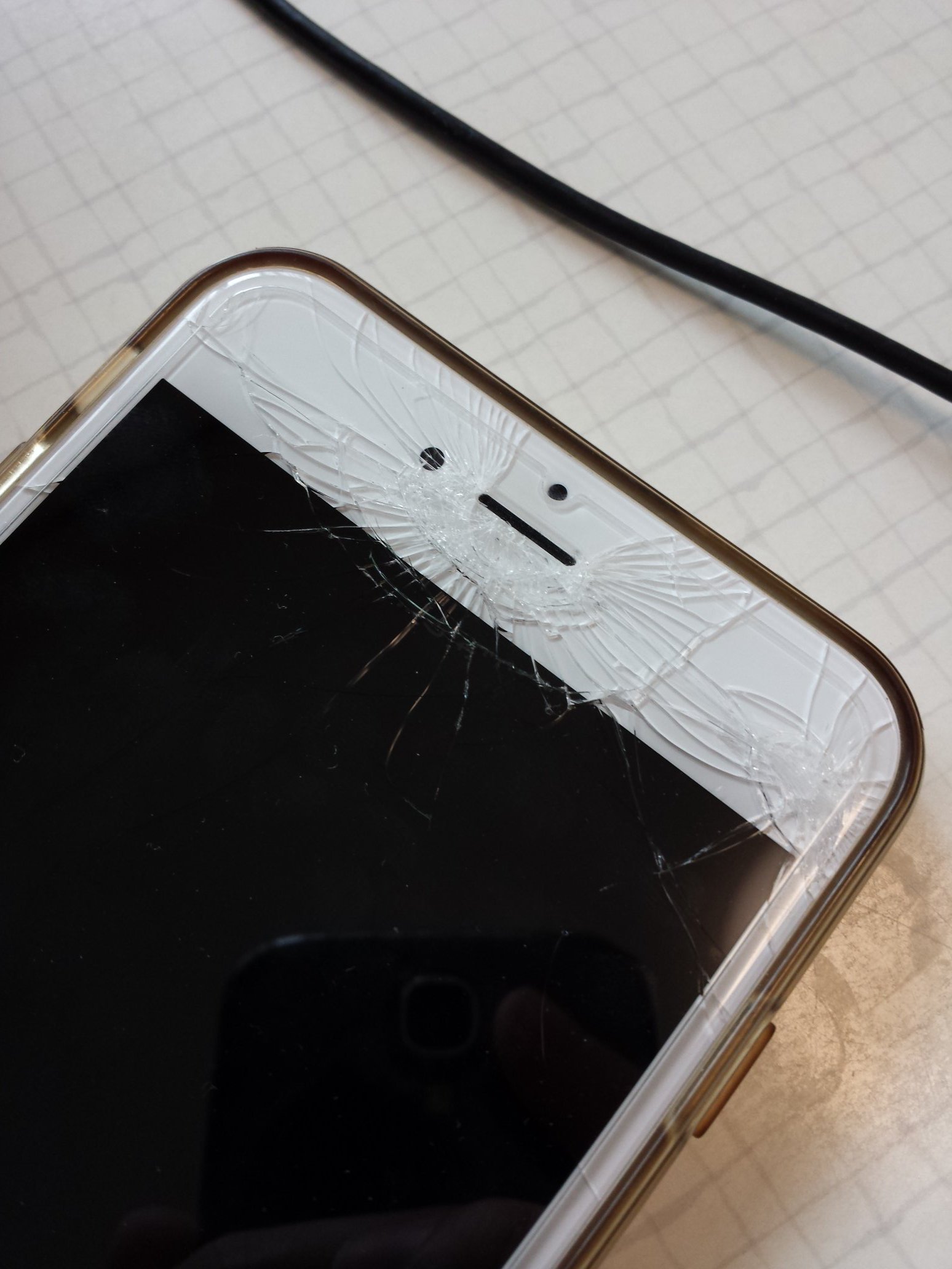 スマホ割れたマン Sumahogauwaaaa Twitter