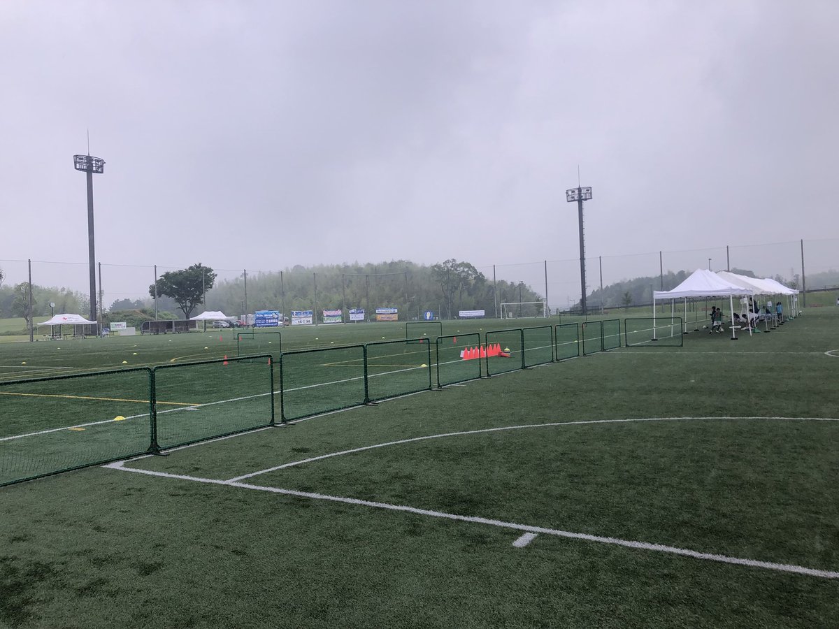 pato_jp's tweet photo. なんかある 到着! #鈴鹿アンリミテッド #FCISE-SHIMA https://t.co/uPUtqLxjvo