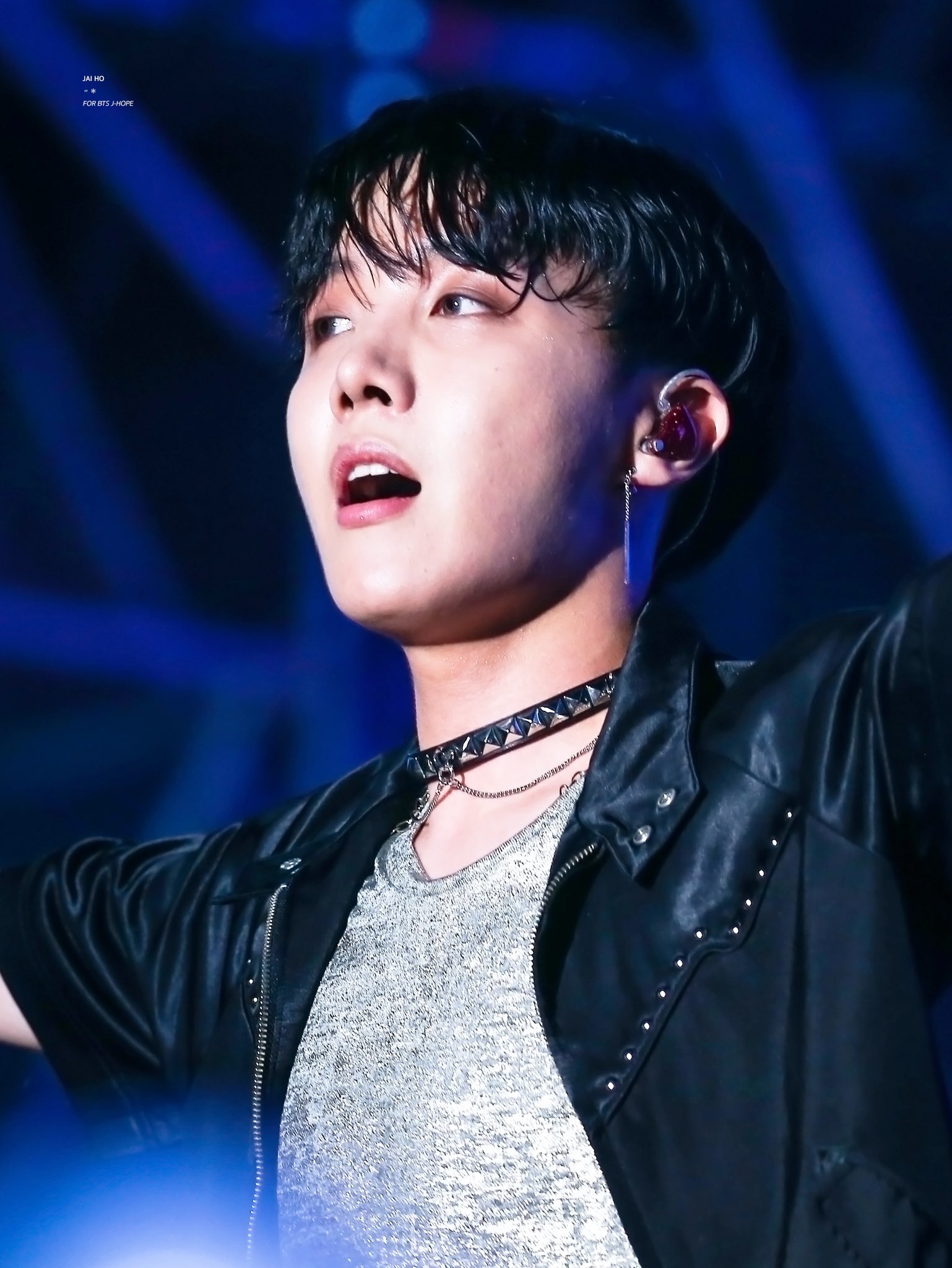 JHope pics on Twitter: "[HQ] 180622 Lotte Family Concert. #Jhope #제이홉