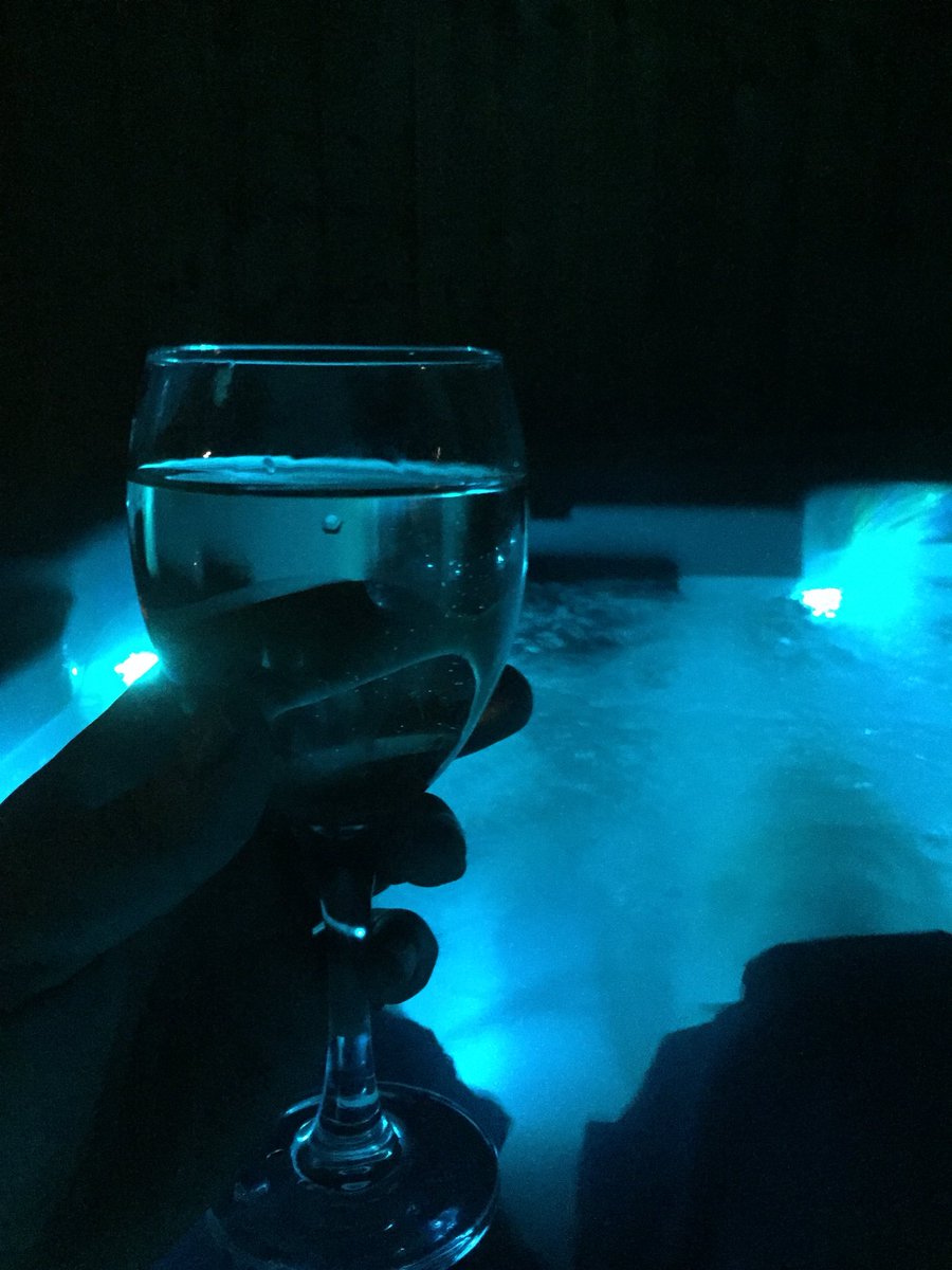 Late night chill in the garden before a stressful day in work tomorrow 👌