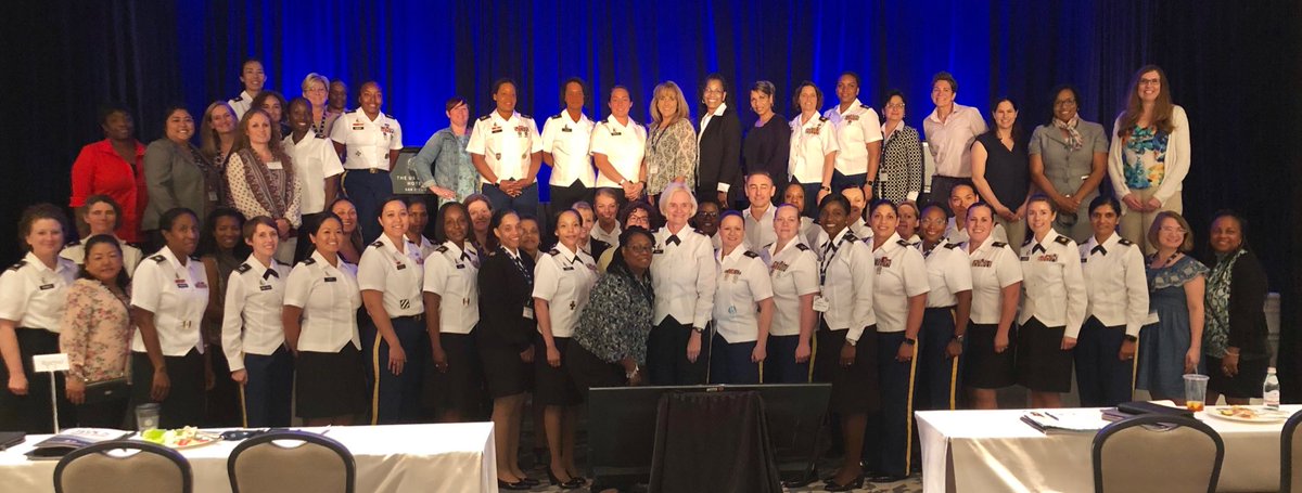 ngreen_ch's tweet photo. Army Medicine attendees to Army day #JWLS2018 @LTGWest @ArmyMedicine #MyPowerWithin https://t.co/AwOqsSjxfd