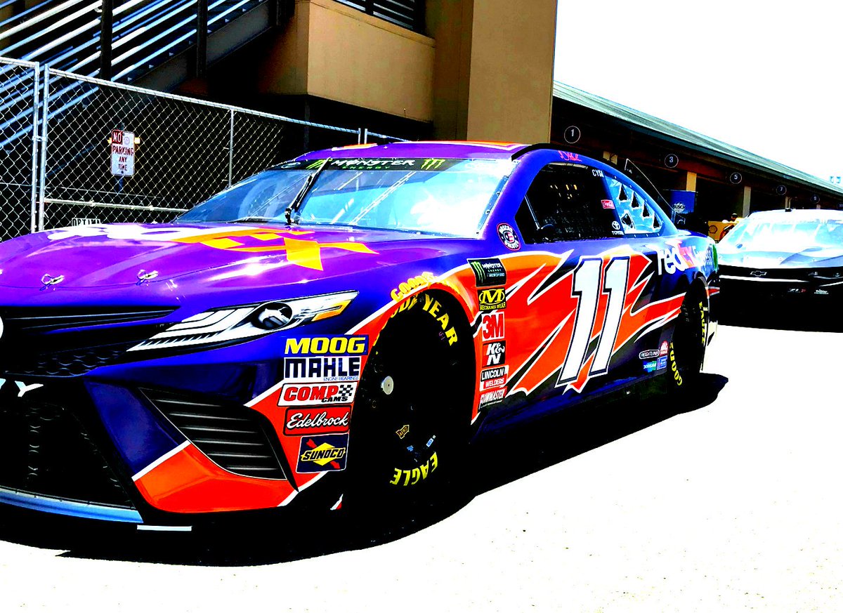 Andrez23_'s tweet image. Hey @dennyhamlin! Just wanted to say, good luck this weekend at @RaceSonoma! I'll be there on Sunday, and hopefully I see you around. #DH11 🏁🏆