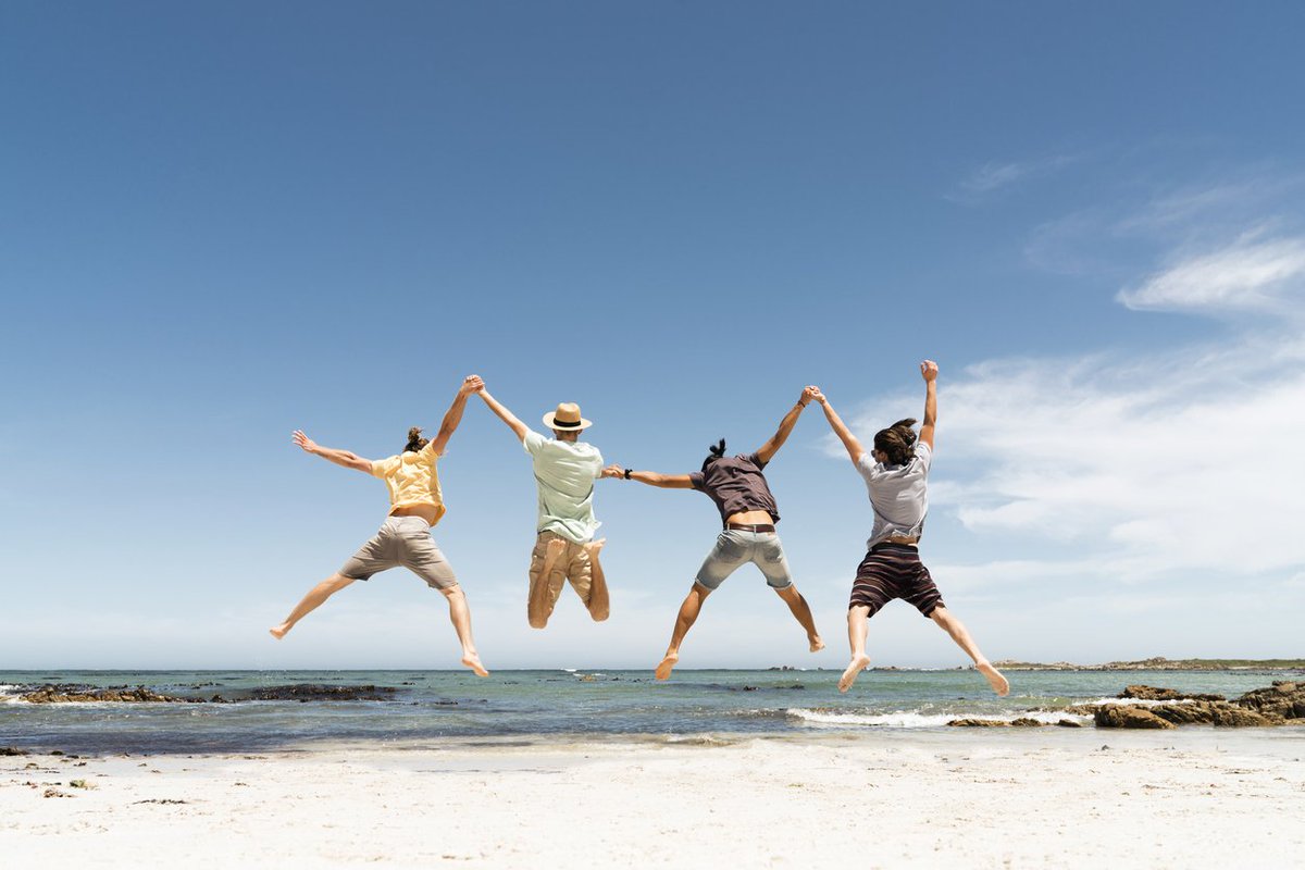 Destination_Ski's tweet photo. Who’s your travel buddy? #travelling https://t.co/9DSLYXiCgJ