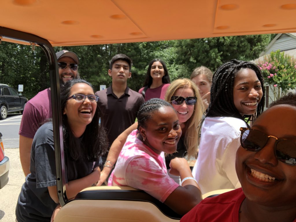 nyabowke's tweet photo. Week two of #SocialInnovatorsAcademy done. 6 teens passionate about 6 different causes. So lucky to have worked with them. #cleanh2o #morewomeninstem #philanthropyfilms #gamegivers #schoolsuppliesforteachers #kitsforummigrants #myheartissofull #givingisthepoint https://t.co/Zmx4sJSqNN