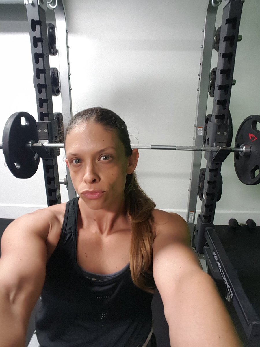 VibingwDonielle's tweet photo. #FridayFeeling is knowing I accomplished my #exercise program despite numerous #distractions. #fitness #goals do not happen without #Hardwork, #Sacrifice, and #support from my coach @RealJamesGoetz. Gotta keep moving towards becoming totally #functionised. #beautybrainsbrawn #fit https://t.co/bnW4dILRRw