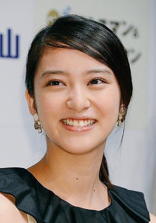 ショートヘア好き 将棋 バドもね 朝美人 おはようございます 武井 咲 Emi Takei さん 大人の女性に変貌 綺麗ですね 秋ドラマ後結婚が話題になりました 出産もされてそろそろ復帰のようです また ドラマ 映画 楽しみです 若手女優 Actress