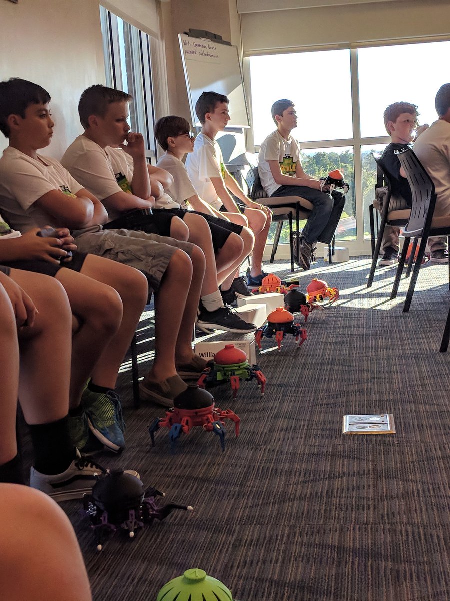 bethduffieldtn's tweet image. It&apos;s demo time @RuthWorksTN  Bits and Bots camp.  Not only did these middle schoolers program the bots for multiple functions, they also 3D printed bodies and accessories. A big thx to Kevin Welch and Zac Martin for making tech fun! #techiscool