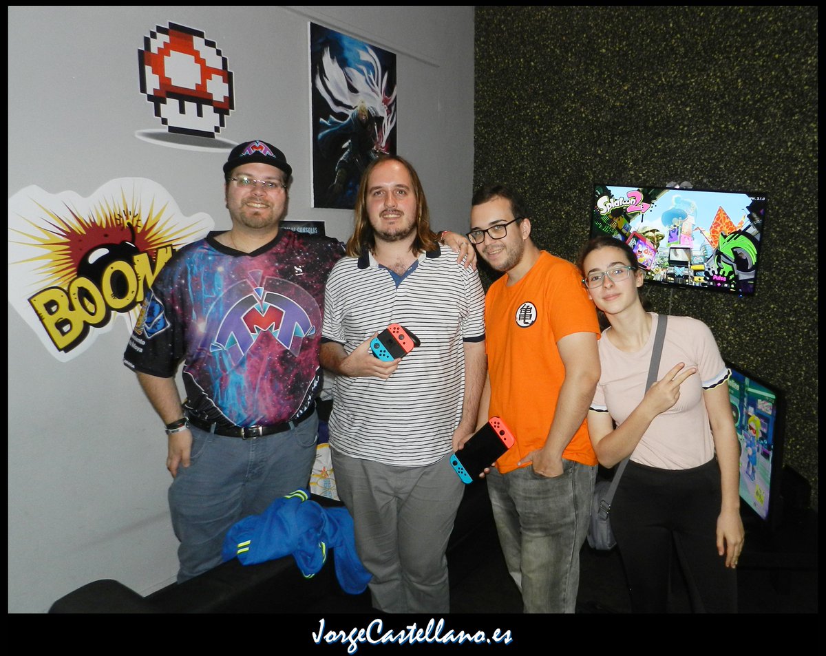 Gran fin de semana el vivido los días 16 y 17 en el #ShooterWeekend de <a href="/AFKESportsBAR/">AFK Gaming BAR</a> 🔫
Tuvimos #Fortnite #CSGO y #Splatoon2
Colaboran: <a href="/CanaryVirtual/">Canary Virtual Security</a> @CounterGamingC y <a href="/explosivo_gamer/">Explosivo Gamer</a>
Brackets:📋
challonge.com/es/CSGO2v2AFKSW
challonge.com/es/Spt1vs1AFKSW
Fotos: 📸
facebook.com/media/set/?set…