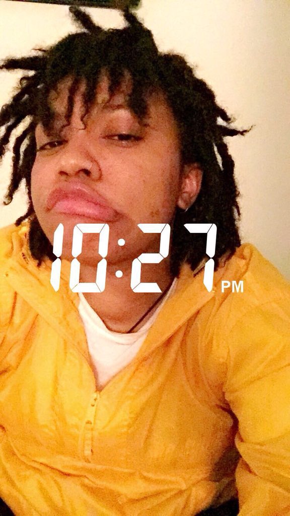 Then a month before college, I literally went through an identity crisis and was like “welp I’ve always wanted dreads.” My hair would not hold AT ALL. I started my locs as plats and it was the worst thing ever. Until I stopped caring. (Circa 2015)