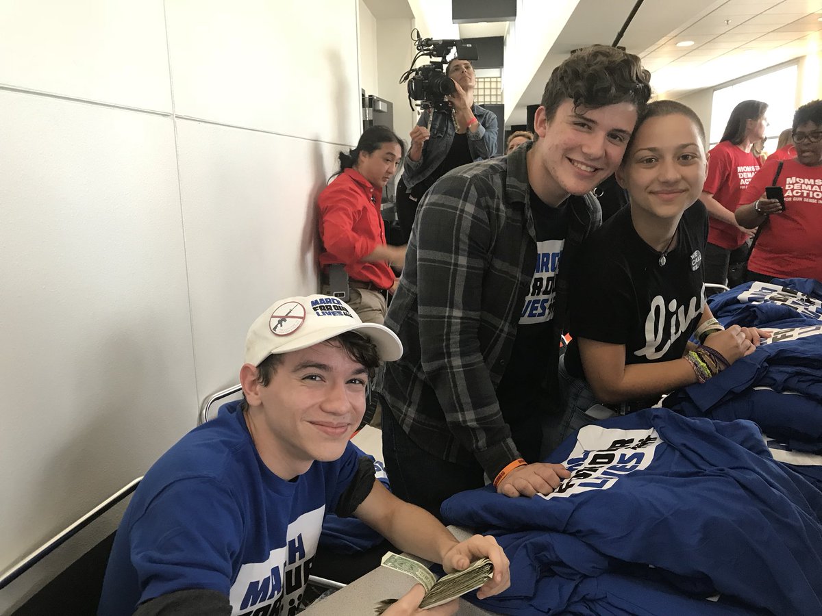 AMarch4OurLives tweet picture