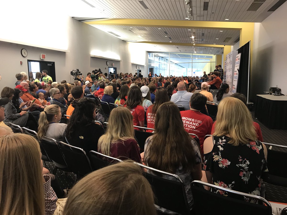AMarch4OurLives tweet picture