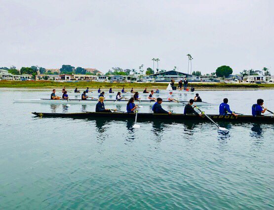 HTNFoundation's tweet image. The Nicholas Scholars had a great time learning to row with the UC Irvine crew teams! The "Learn to Row" clinic is part of the Nicholas Academic Centers’ approach to integrating a broad range of cultural, college, and professional experiences into NAC's academic program.