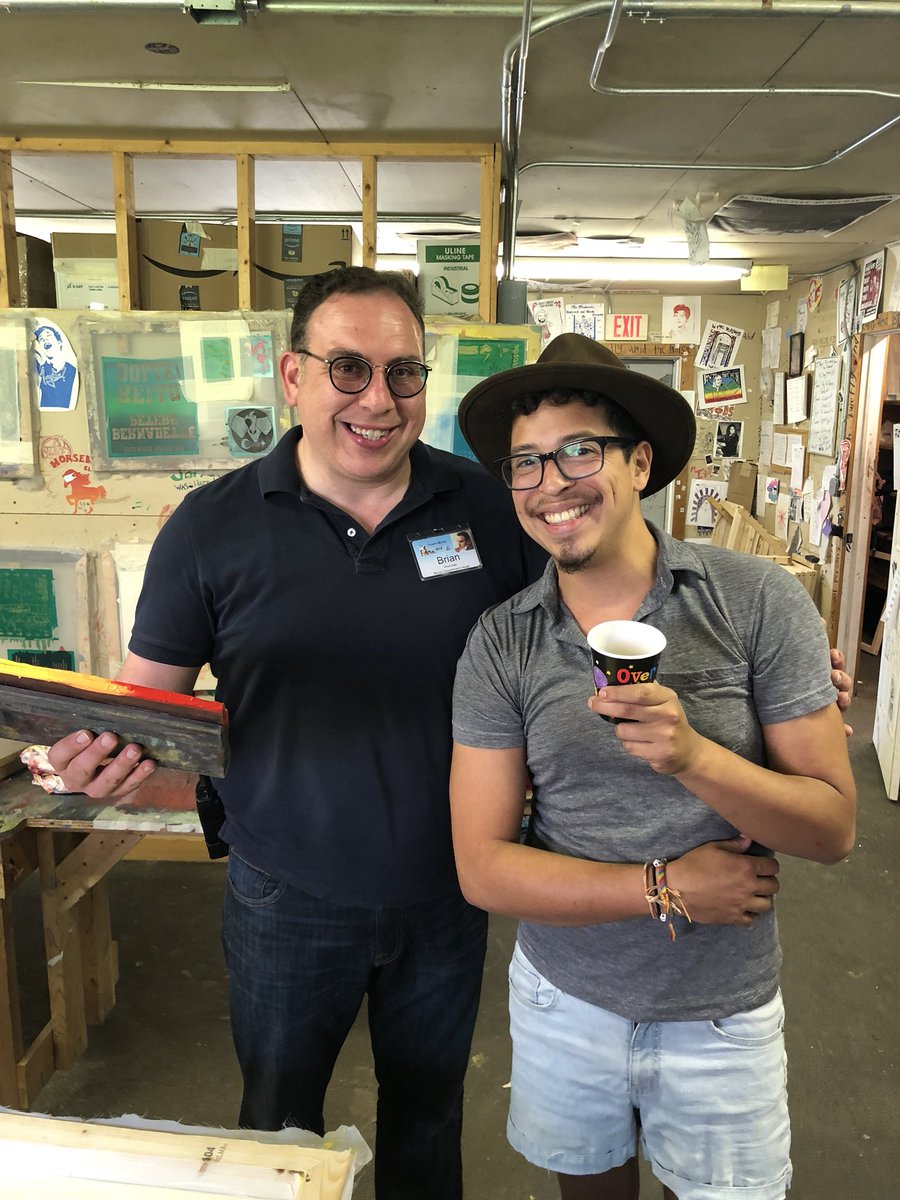 FWFSilkScreen's tweet image. Look who came to @fwfsilkscreen!!! @brianworsdale Artistic Director here at #FrenchWoods. He printed a poster for #TheBoyFriend. VIDEO TO COME!! #silkscreen #screenprinting #fwf #silkscreenprinting #screenprint #art #artcamp #tshirtdesign #tshirtprinting instagram.com/p/BkWMql9DOKY/