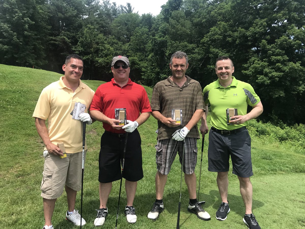 BostonDixonGolf's tweet photo. Great day supporting the Royal Family Kids of New England Golf Tournament. This group was lucky enough to walk away with some prizes! Want to find out how we can add some fun & excitement to your golf outing for FREE? DM us for more info #GolfSponsor #DixonGolf 😎♻️ https://t.co/GGc3jnHsUX