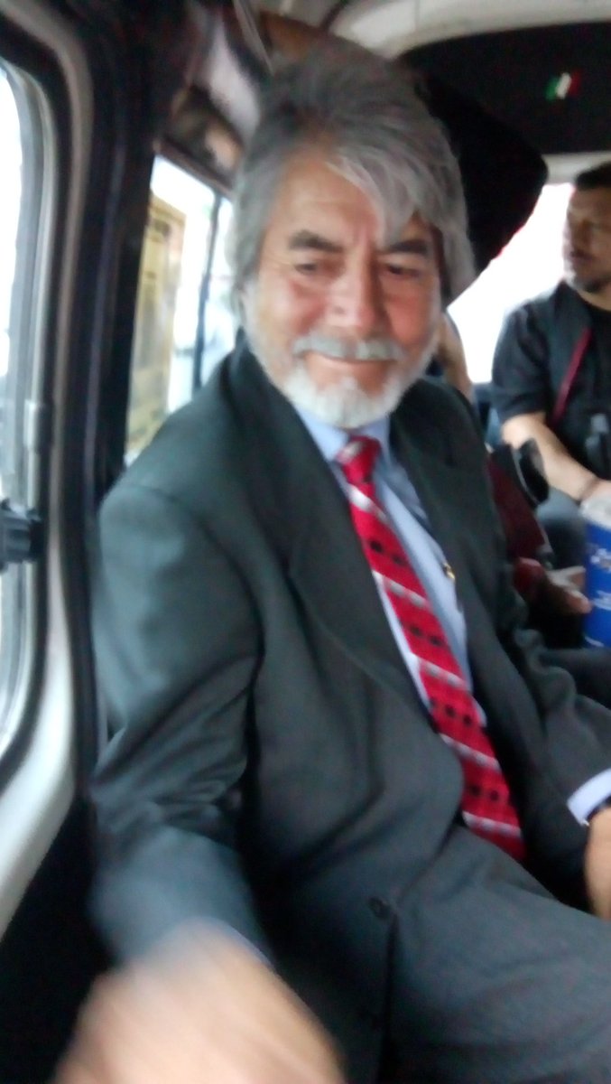 madcrudelio's tweet image. No mames esa suerte de antología cuando te encuentras en la combi a #RayConiff pfff!
#Mad