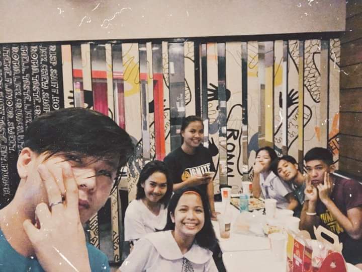 Nicome20's tweet image. Im bless to have this kind of fam 😊❤#Devotime 😇