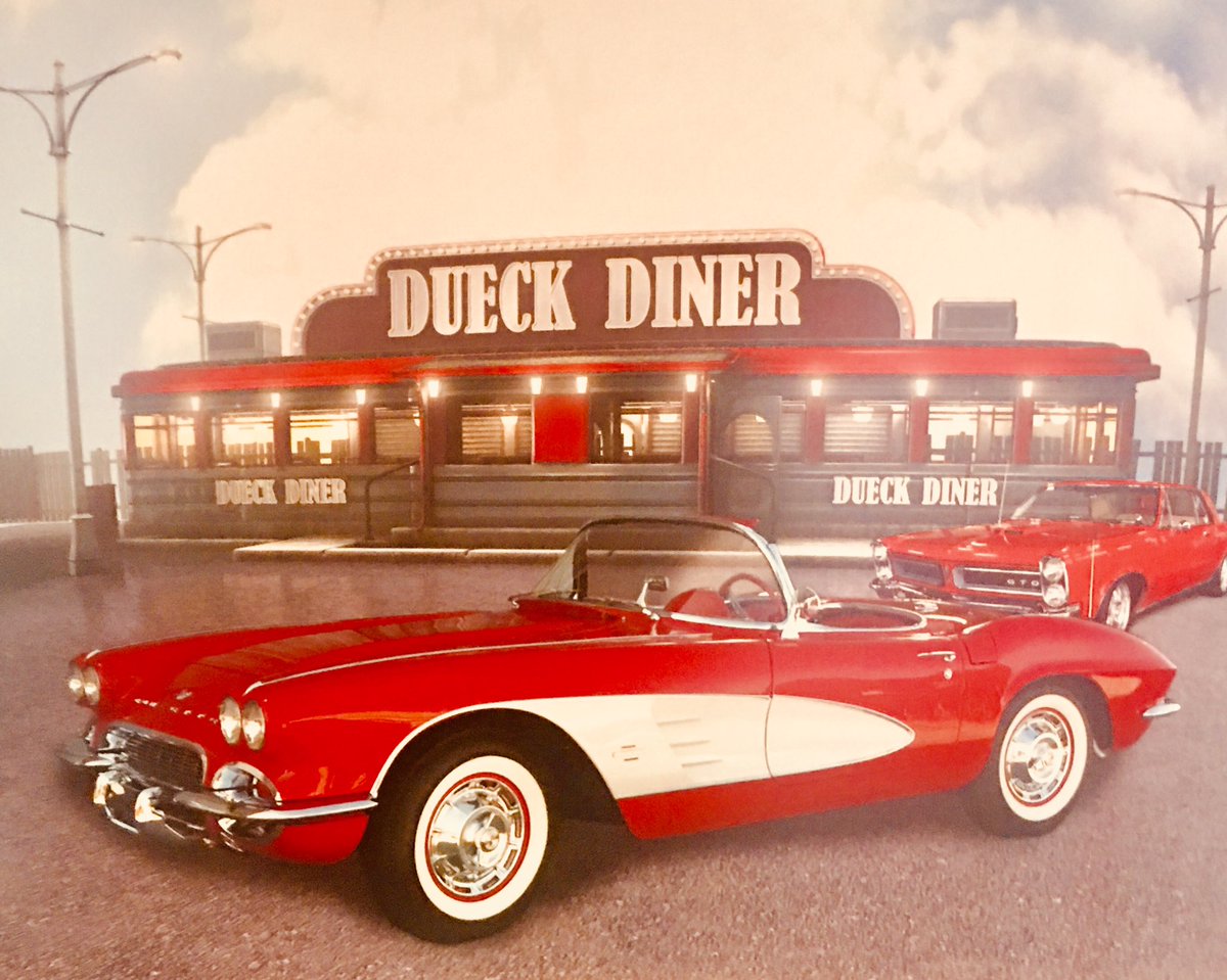 urduecksalesguy's tweet photo. #Dueck #Vintage #Garage! #yolo https://t.co/EgP7eEnrmY #Thnx4fol @2020Dealer #Just_Du_eck @DueckGm @GMCanada @GM #4col https://t.co/UC2rhUqLxW