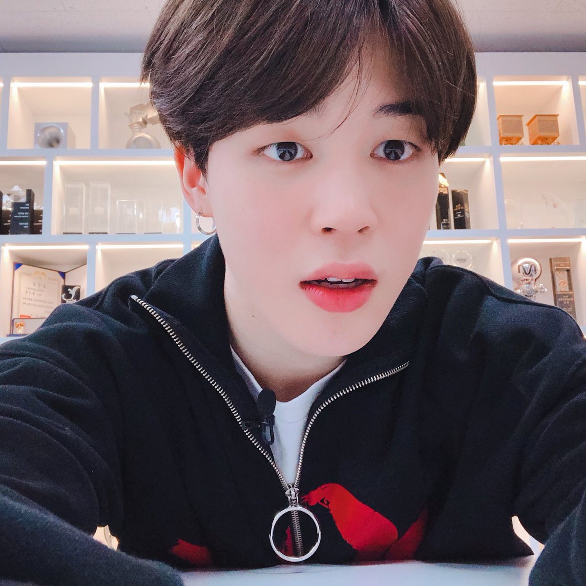 bantan_mochi's tweet image. ~친구募集の旅~

💣じみんよりのおる🐤

💣ヨジャ

💣05line

💣大阪army🐙

💣只今、army様と絡みたくてしょうがないです。

#ARMYさんRTorいいねしてくれたらフォローします 
#ARMYからの猛絡み大歓迎 
#ARMYと繋がりたい