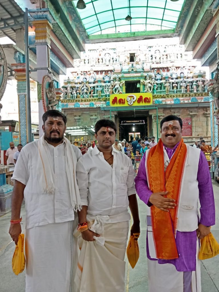 JManjunathAksh1's tweet image. We are  getting very Good special Abhishekam, Darshanam, of Sri, Perumal, Sri Prasanna Parvathy, 800 Years old Sri #SpatikaLinga,Also #SriDharbasaneeswara, Great blessibgs from #God