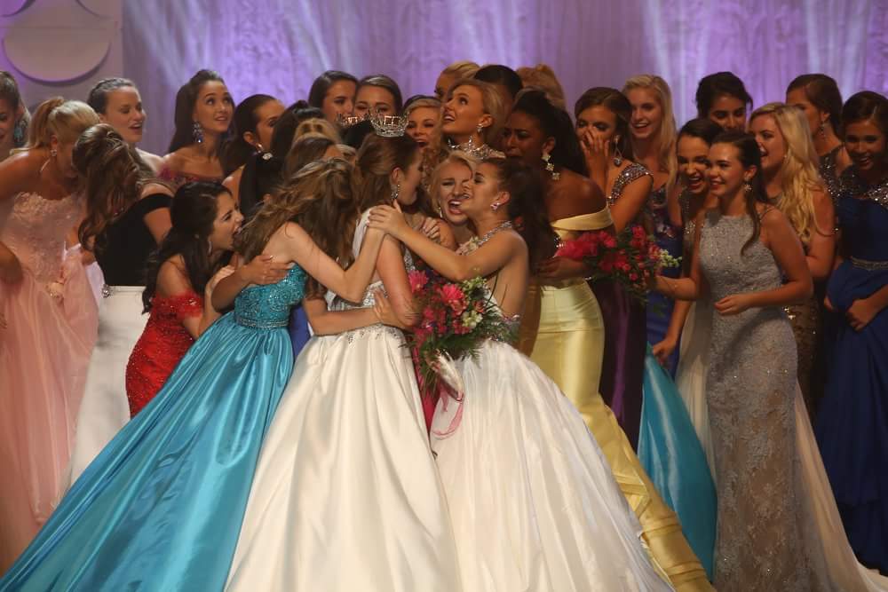 MissNCOrg's tweet image. Epic #MNCOTeen crowning moment shots!! Thanks @PageantPics!