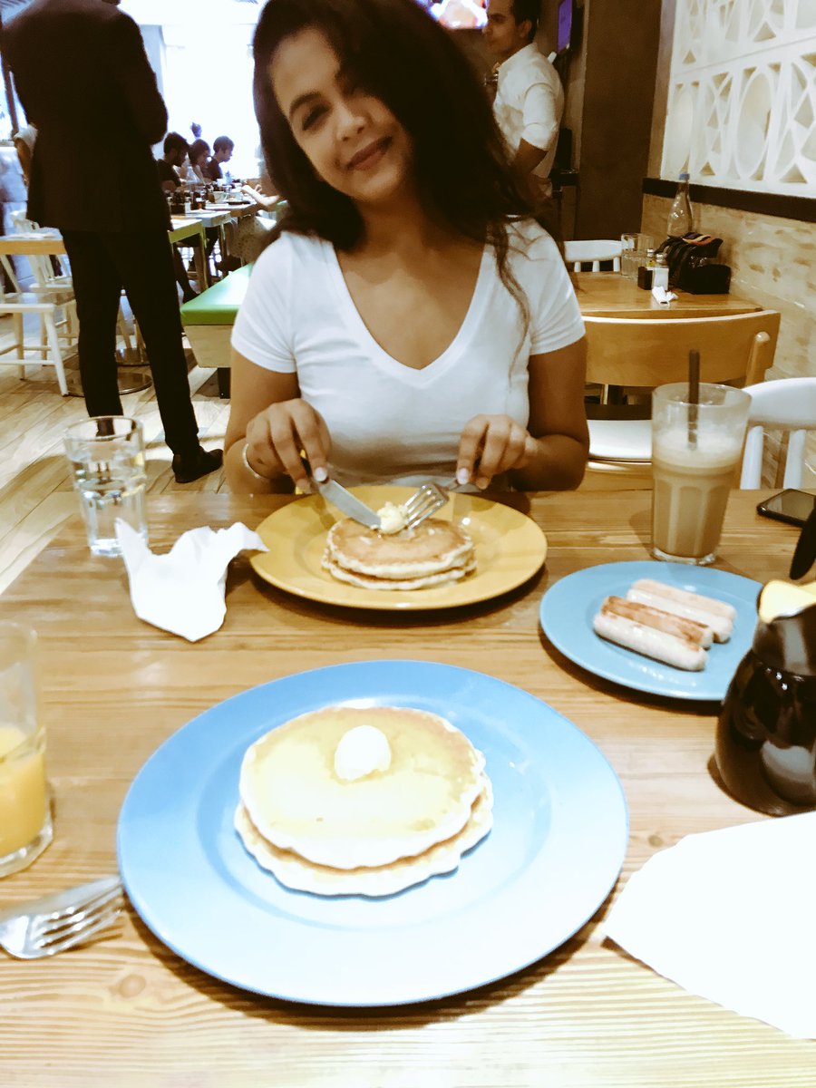 JanetVidhi's tweet photo. Saturday’s are for pancakes ♥️😍☺️
#pancakeswithpancakepretty https://t.co/V6bf4Zdbfr