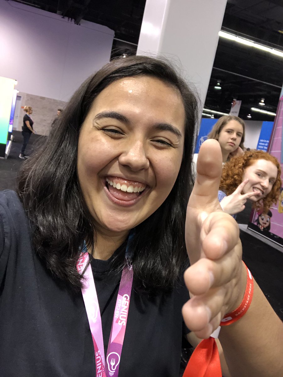millselle's tweet photo. hi @ColleenB123
i’m elle mills, i’ve been a huge fan since middle school, and i’m at vidcon dying to meet you
(hopefully this isn’t too forward but yolo ily) https://t.co/OmxhEOrQ5I