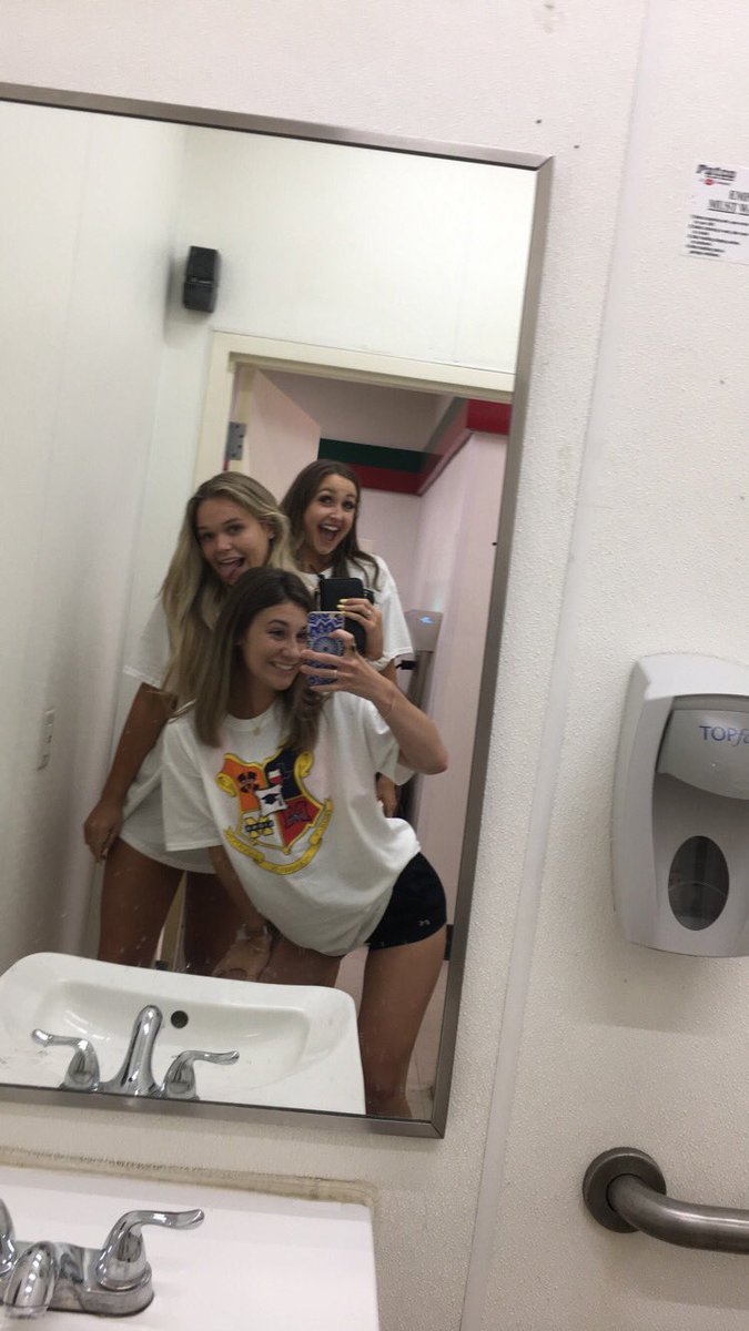 ajherring0329's tweet photo. I LOVE YOU AUBS I hope you had the best birthday ever!!!! I am going to miss you so much next year but can’t wait to visit you and ash!!! #stayspicy4eva 💖💗💓💜💞💘💕🎉🎉🎉 https://t.co/ZHvcGSCGfT
