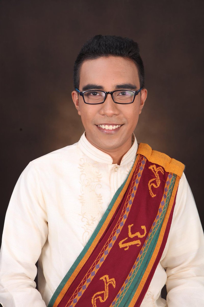 notavailawble's tweet photo. Sa mga sasablay mamaya #Sablay2018 !
Congraaaats! Grabe isang taon na. β€οΈ
Padayon mga iskolar ng bayan! #Throwback #Sablay2017 https://t.co/4uW5wpDdPg
