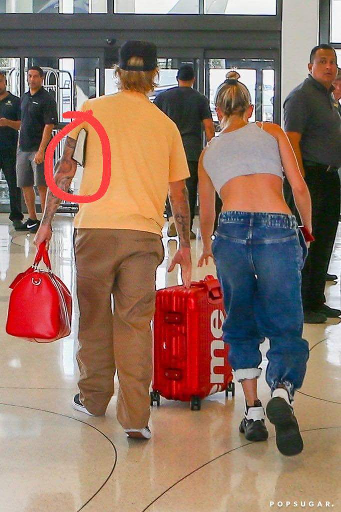 xfuckbieberx's tweet photo. Bueno, qué pedo con este
Un día caballeroso, pastorcito, Diosito, la biblia, amén, y al otro “te agarro la concha a la mitad de la calle”
Oiga puto, respete
#Jailey #Jaileyisback https://t.co/vvxEcPw5rl