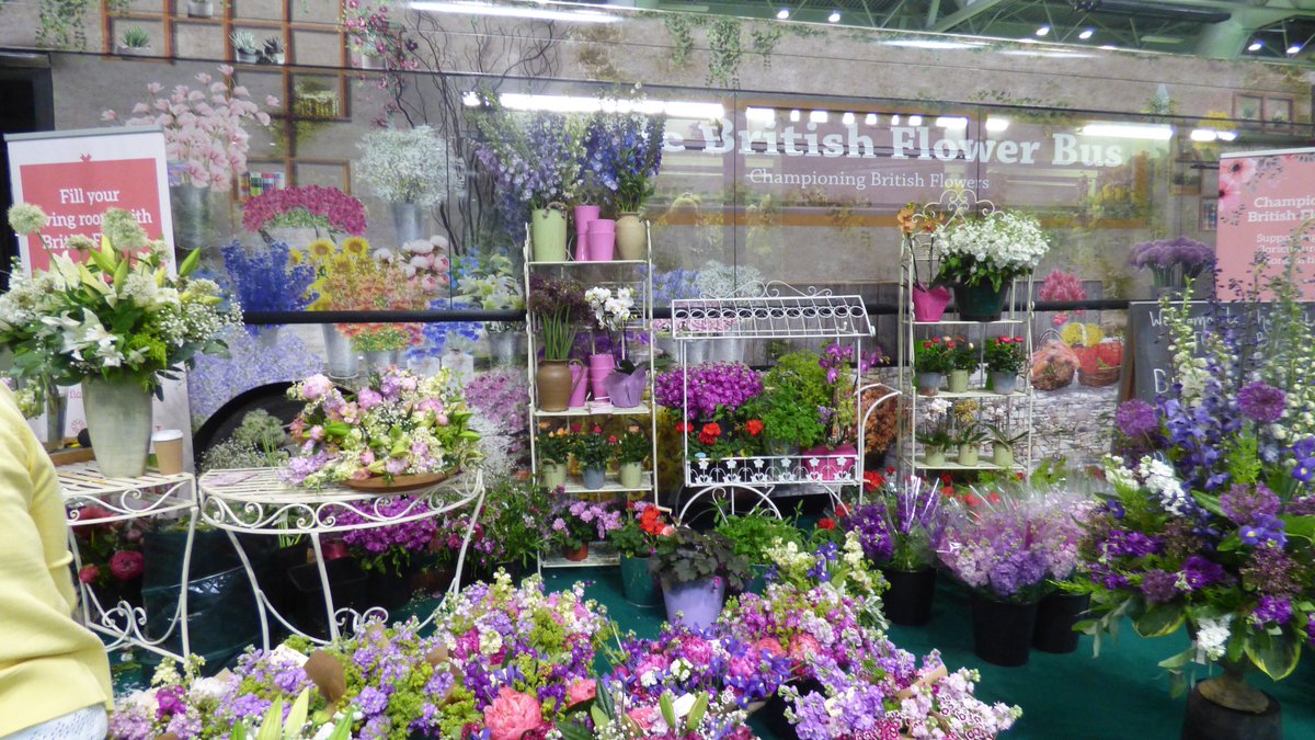 Seen last week at <a href="/BBCGWLive/">BBCGWLive</a> #BritishFlowers promotion with so many beautiful arrangements.