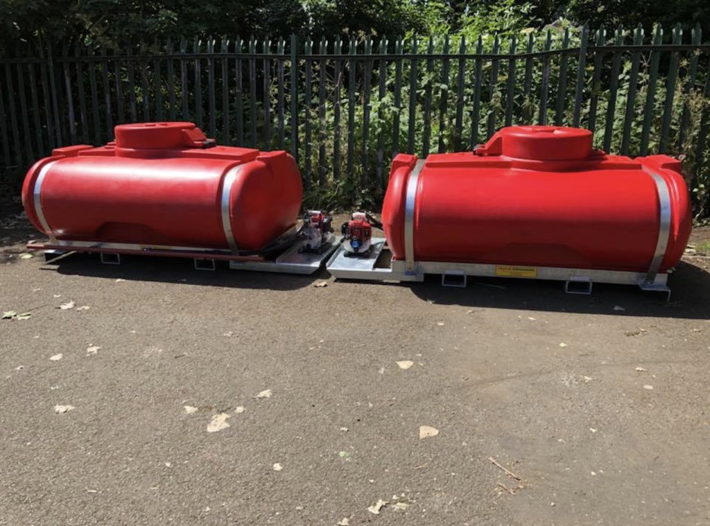 trailerengineer's tweet photo. #dustsuppression #waterbowser are flying out the door with this great weather Enquire about our product range at https://t.co/P7z4QwBWRp 

#watertrailer #agriculture #Construction #planthire #equipmenthire #equipmentrental #infrastructure #trailer #ukmfg #dustcontrol #water #tank https://t.co/uaSRv5PI8Q