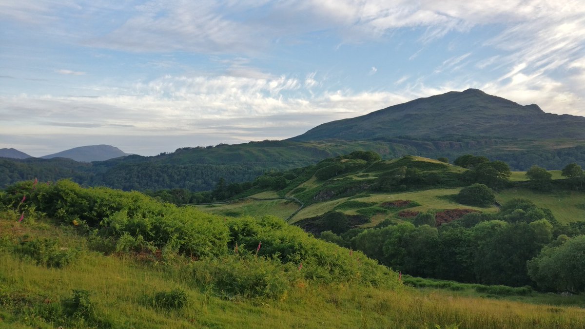 snapshotscience's tweet image. Not a bad view to wake up to #snowdonia