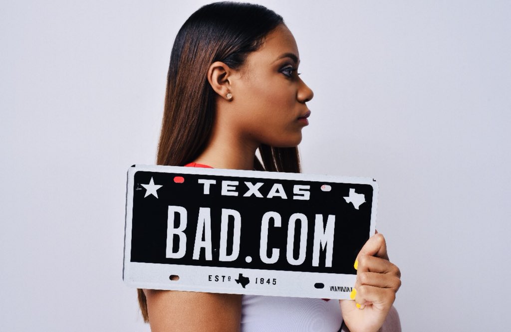 kaslindleaa's tweet image. Not only did I make the varsity cheer team my sophomore year and win All-American back to back, but I’m also the FIRST BLACK CHEER CAPTAIN in Frisco ISD history.