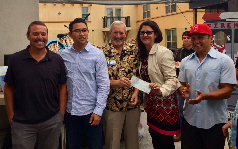 pbtowncouncil's tweet photo. Thanks @elvinlai for generously donating check for $2500 on behalf of @OceanParkInnSD to PBTC's fundraising campaign for Fire Station 21 improvements.  Much appreciated! https://t.co/V8vsdniXRH