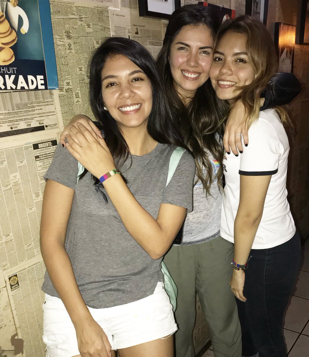 LaGeorgina's tweet photo. @KimFunN #rebe ๐ด son vida ๐ด #EstoEsVida #30ROCKS https://t.co/QoYi1gRWuL