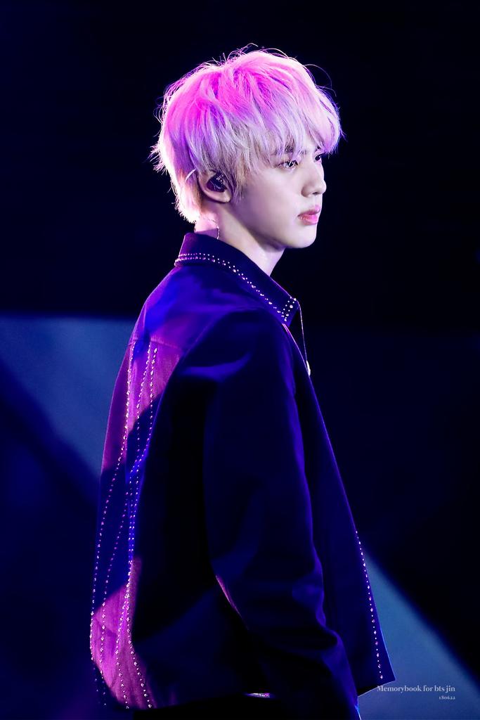 Seokjinpicss's tweet photo. 💜 https://t.co/Bw5puEiCgK