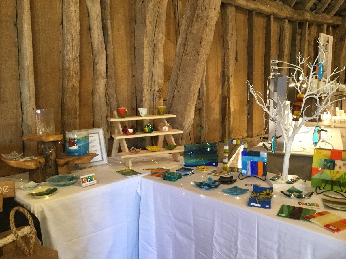 MidSummerTithe's tweet image. Fabulous weather for a weekend at the tithe barn.  The largest tithe barn in England, filled with talented makers and producers.  Please come and share the experience with us! 
#localmarkets
#localcrafts
#localproducers
#localfayres
#localfairs
#localbusinesses