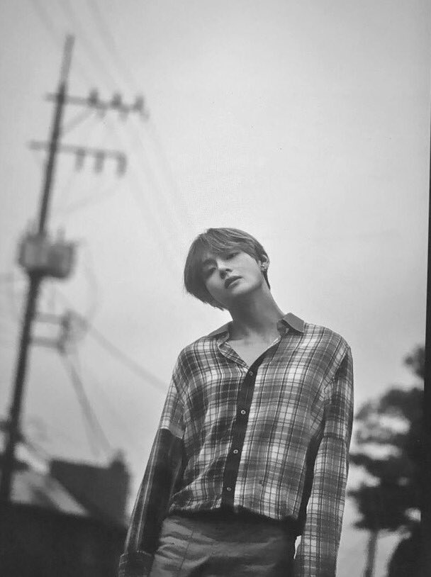 singxlaritae's tweet photo. [ camera — taekook au ]

🍂 jungkook is a photographer who captures a lot of things especially his most beautiful moments in life. while there was taehyung who’s a fashion enthusiast and he personally models his own styles. 
will they end up together? 🍂 https://t.co/Vw1bEjAtxU